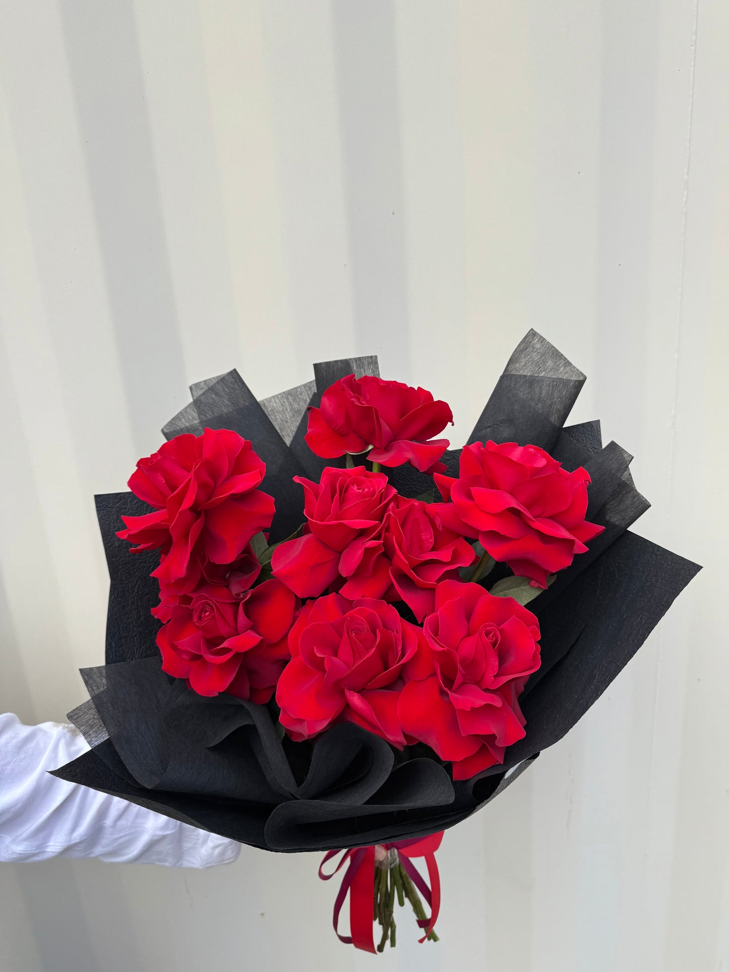 Reflexed Roses En Masse Bouquet