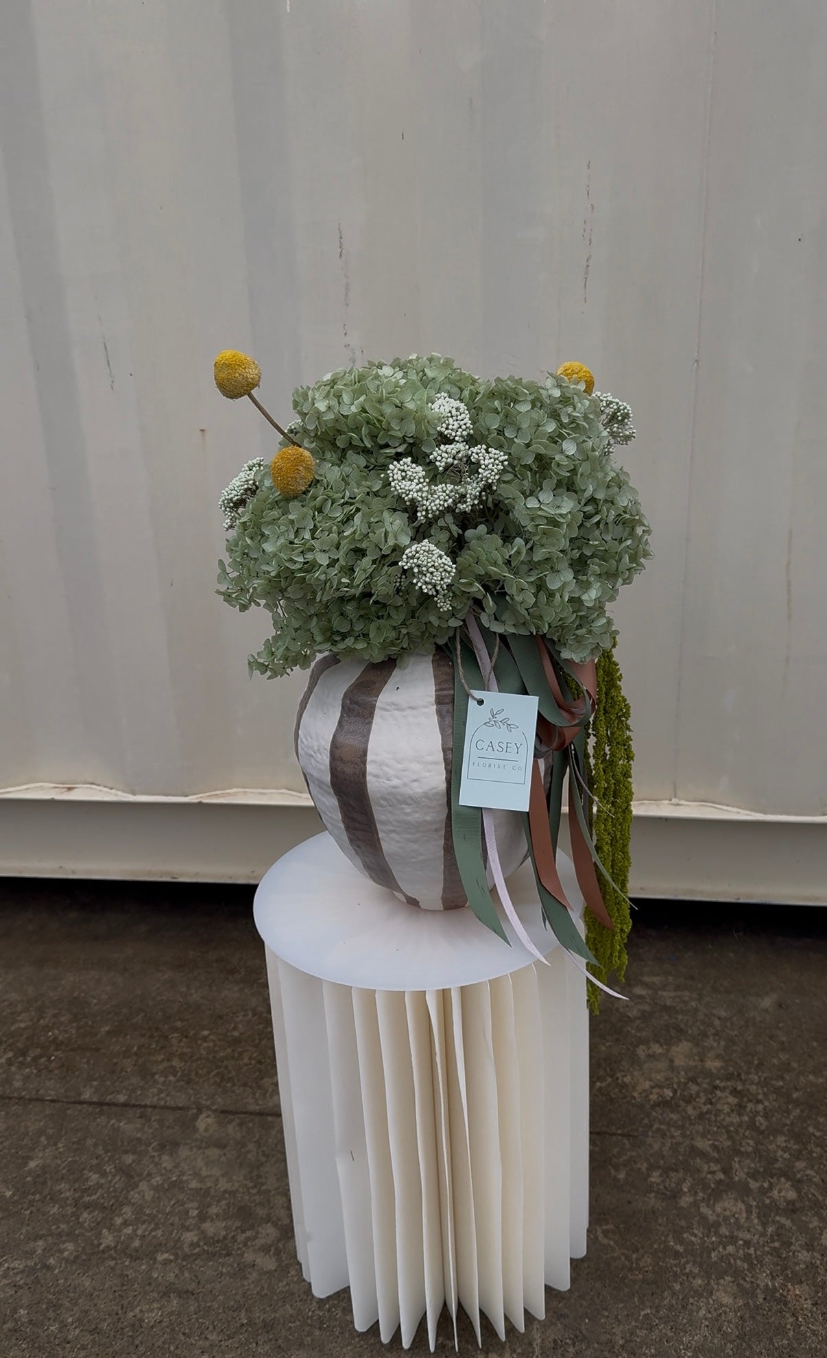 Oriela - Dried Flower Vase Arrangement